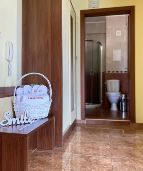 Hotel Zaara 10